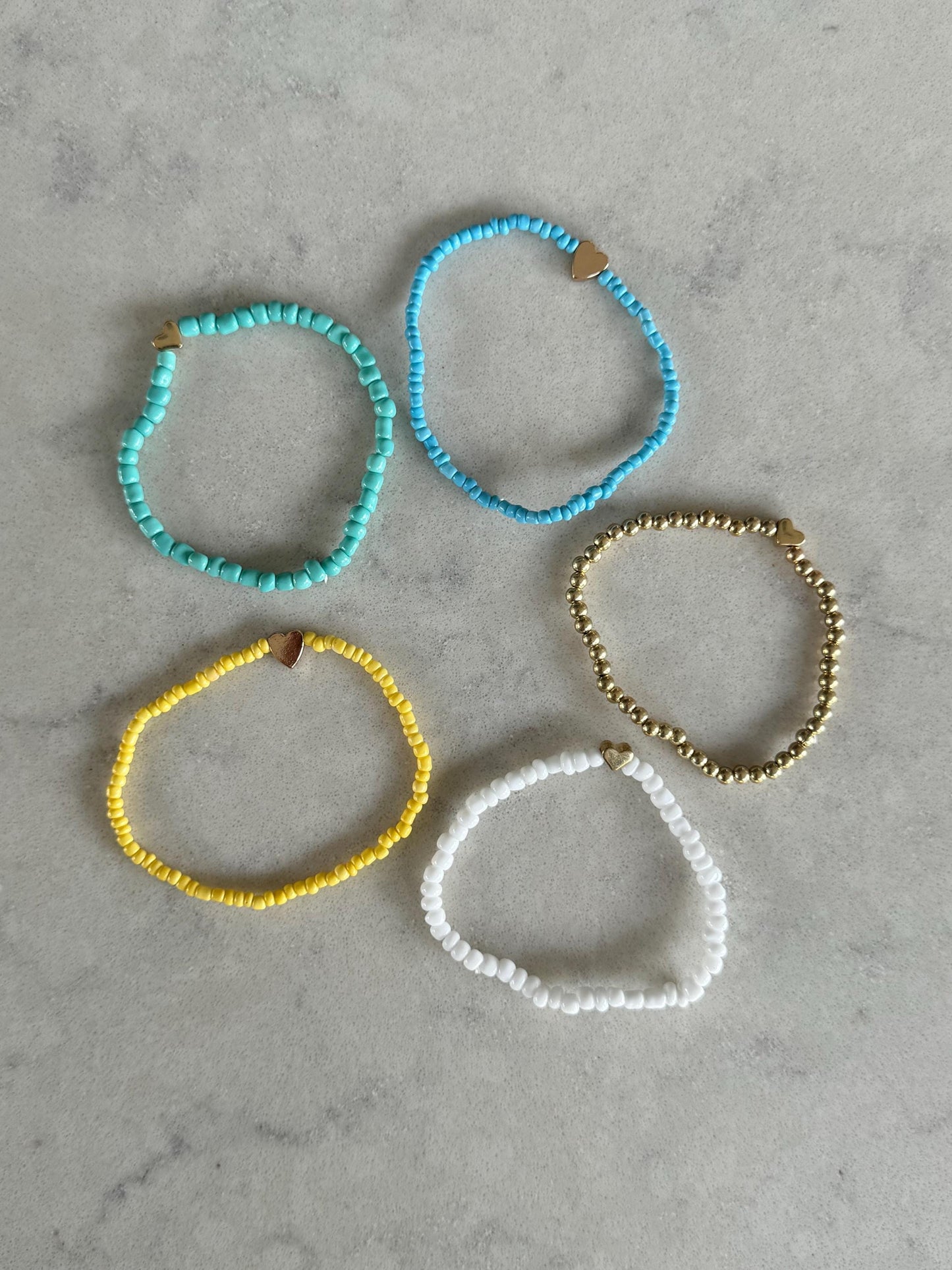 Stretch Beaded Bracelet with gold heart