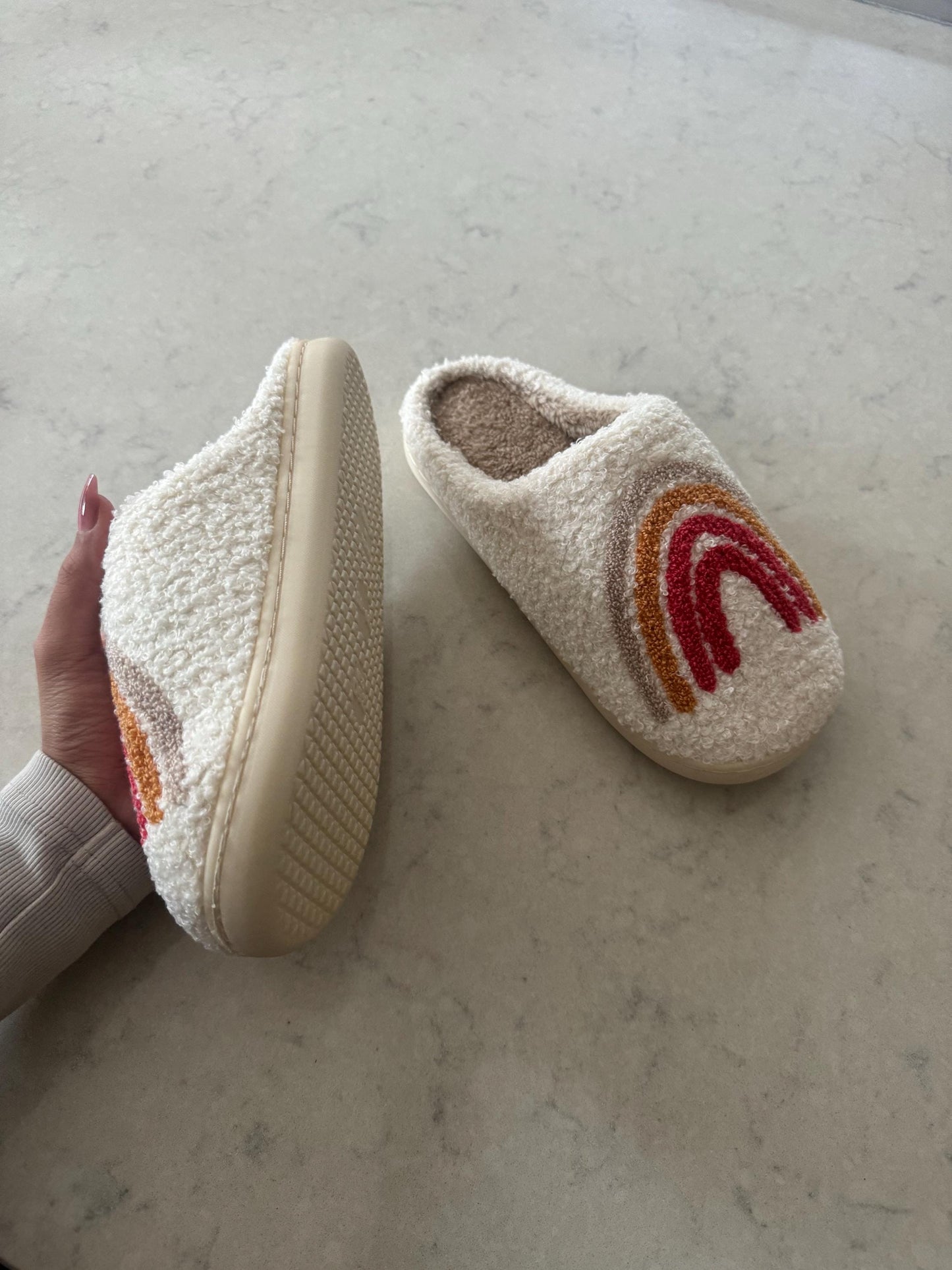 Neutral Red Rainbow Comfy Lounge Slippers