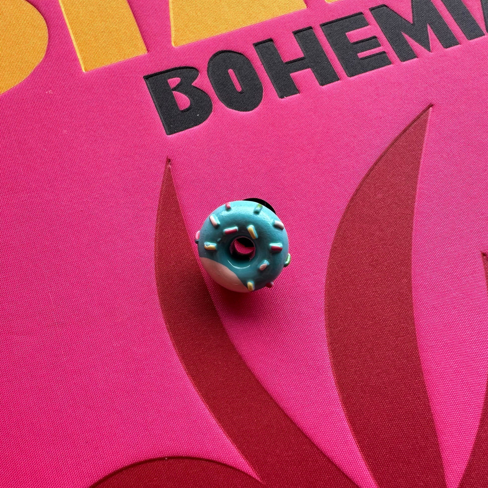 Donut hotsell croc charm