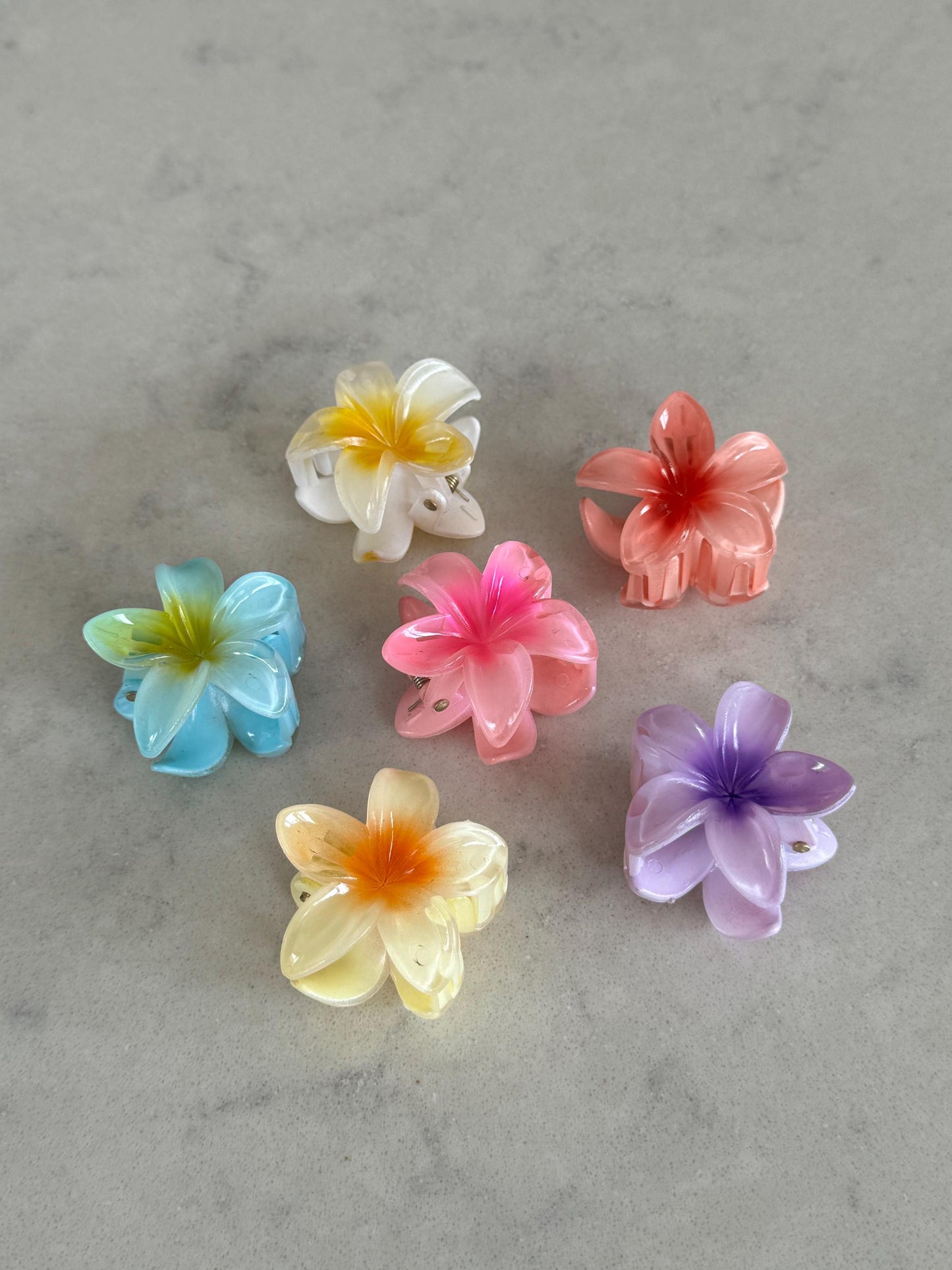 Medium Pastel Hibiscus Claw Hair Clips